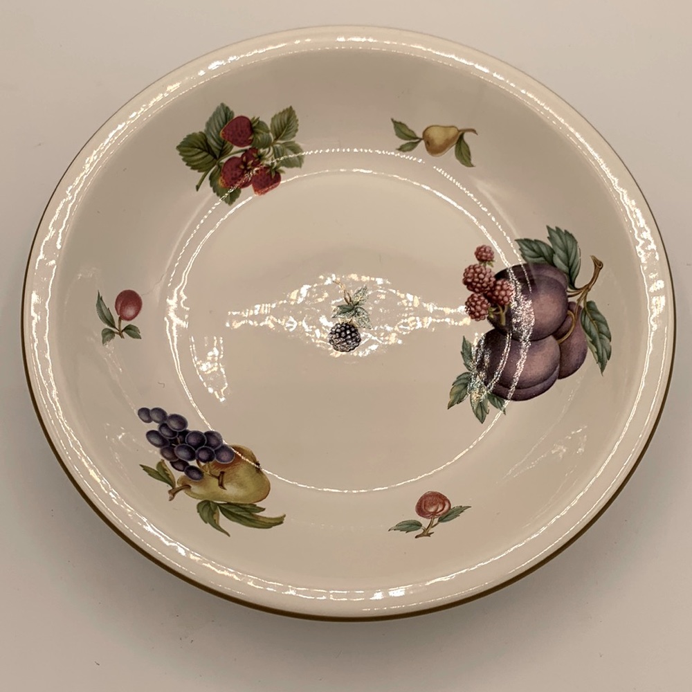 Wedgwood “Fruit Sprays” Bowl